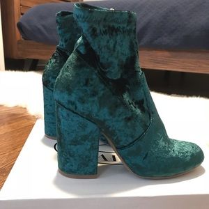 Steve Madden boots